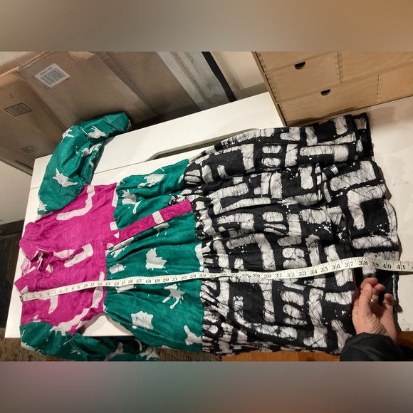Busayo Tayo Mixed Batik Colors Midi Dress Puff Sleeves Pockets Size Small - Picture 16 of 16